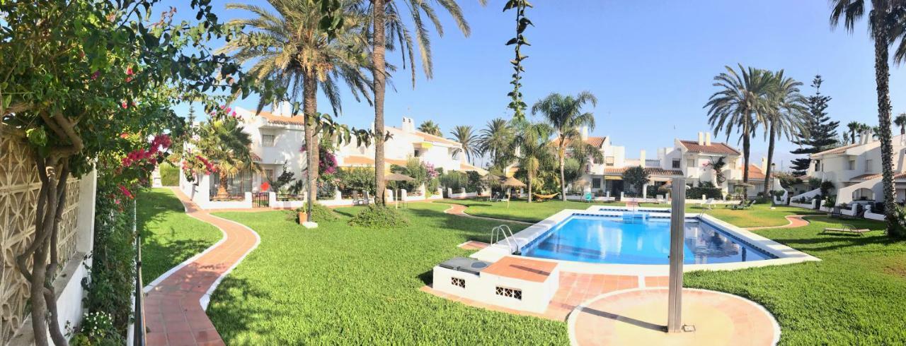 Beachfront Oasis In Costa Del Sol. Caleta De Velez Exterior foto
